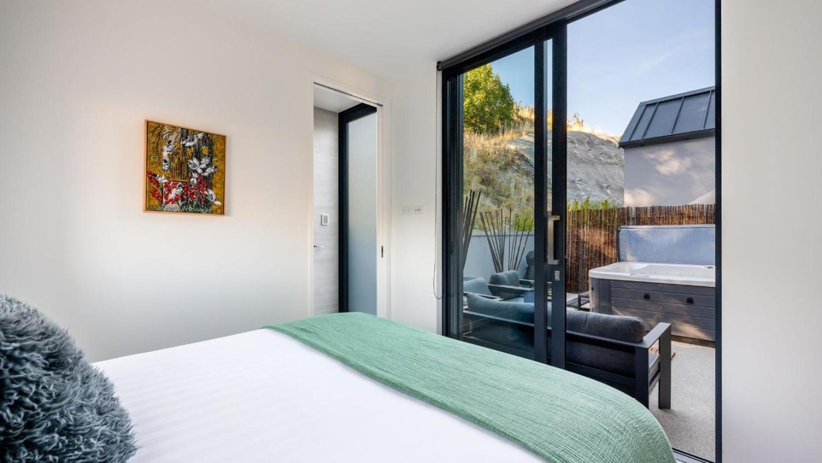 The Tiers- Hot Tub- Ac- Bbq- Free Parking Villa Queenstown Eksteriør billede