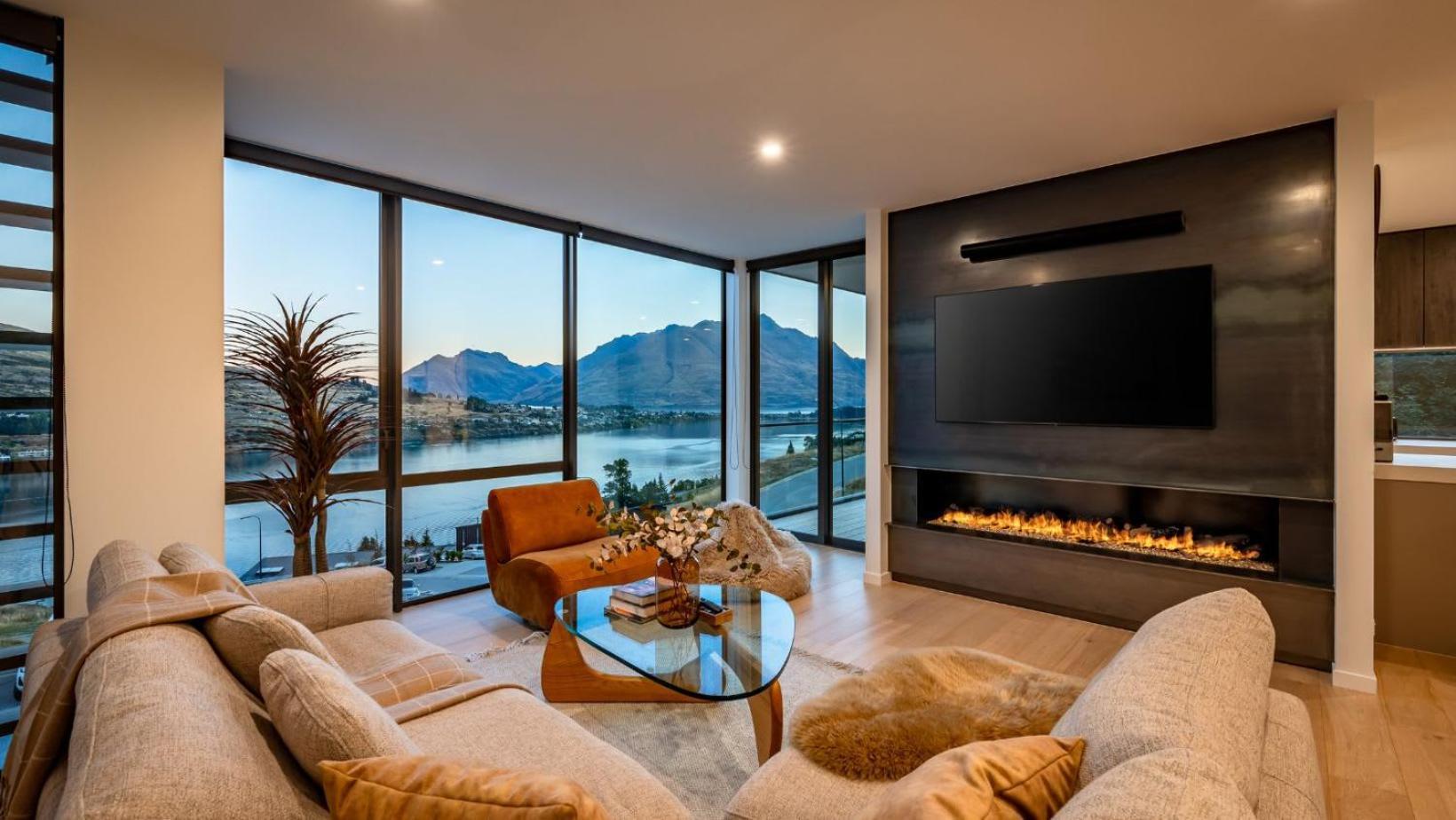 The Tiers- Hot Tub- Ac- Bbq- Free Parking Villa Queenstown Eksteriør billede