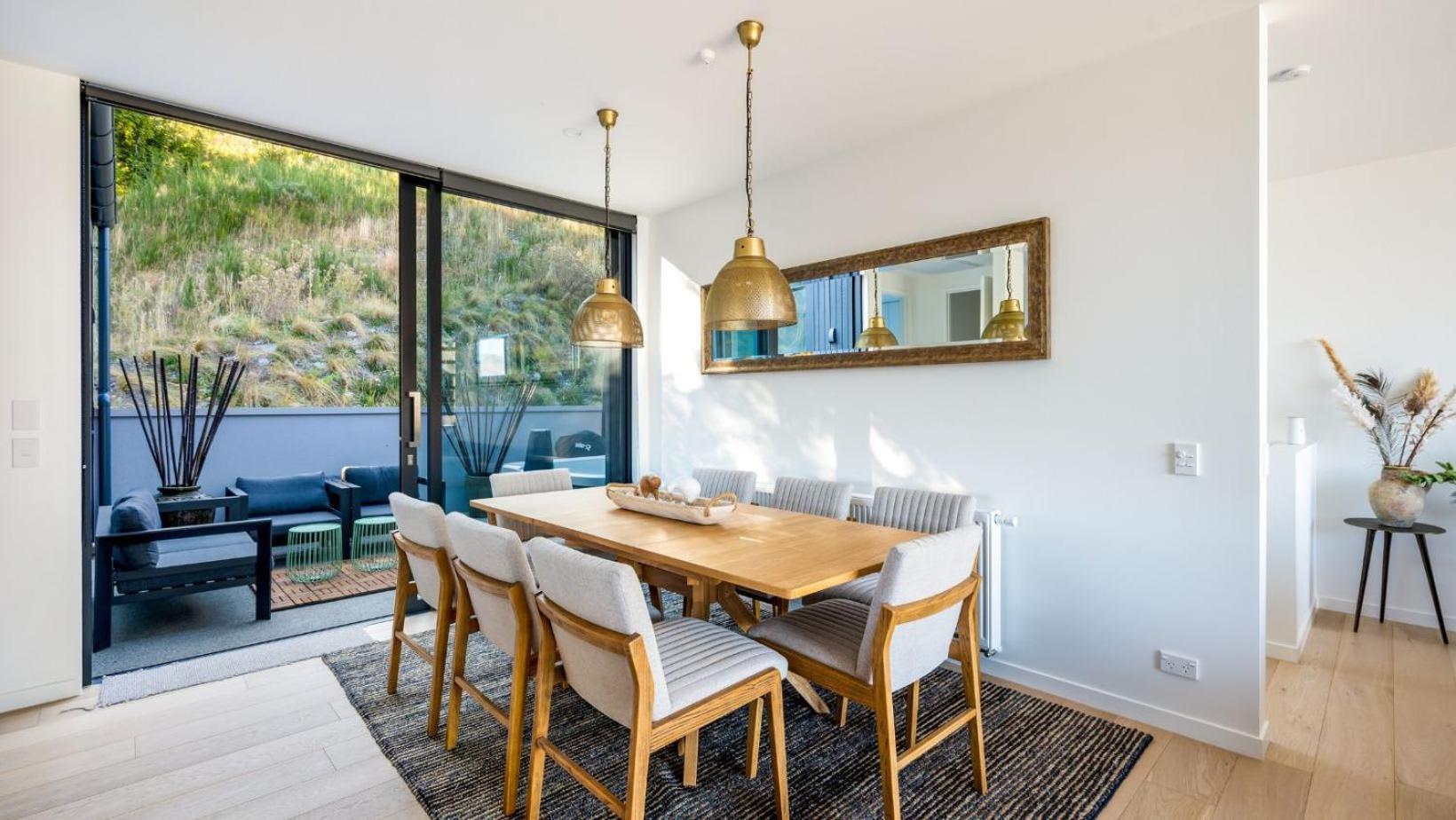 The Tiers- Hot Tub- Ac- Bbq- Free Parking Villa Queenstown Eksteriør billede