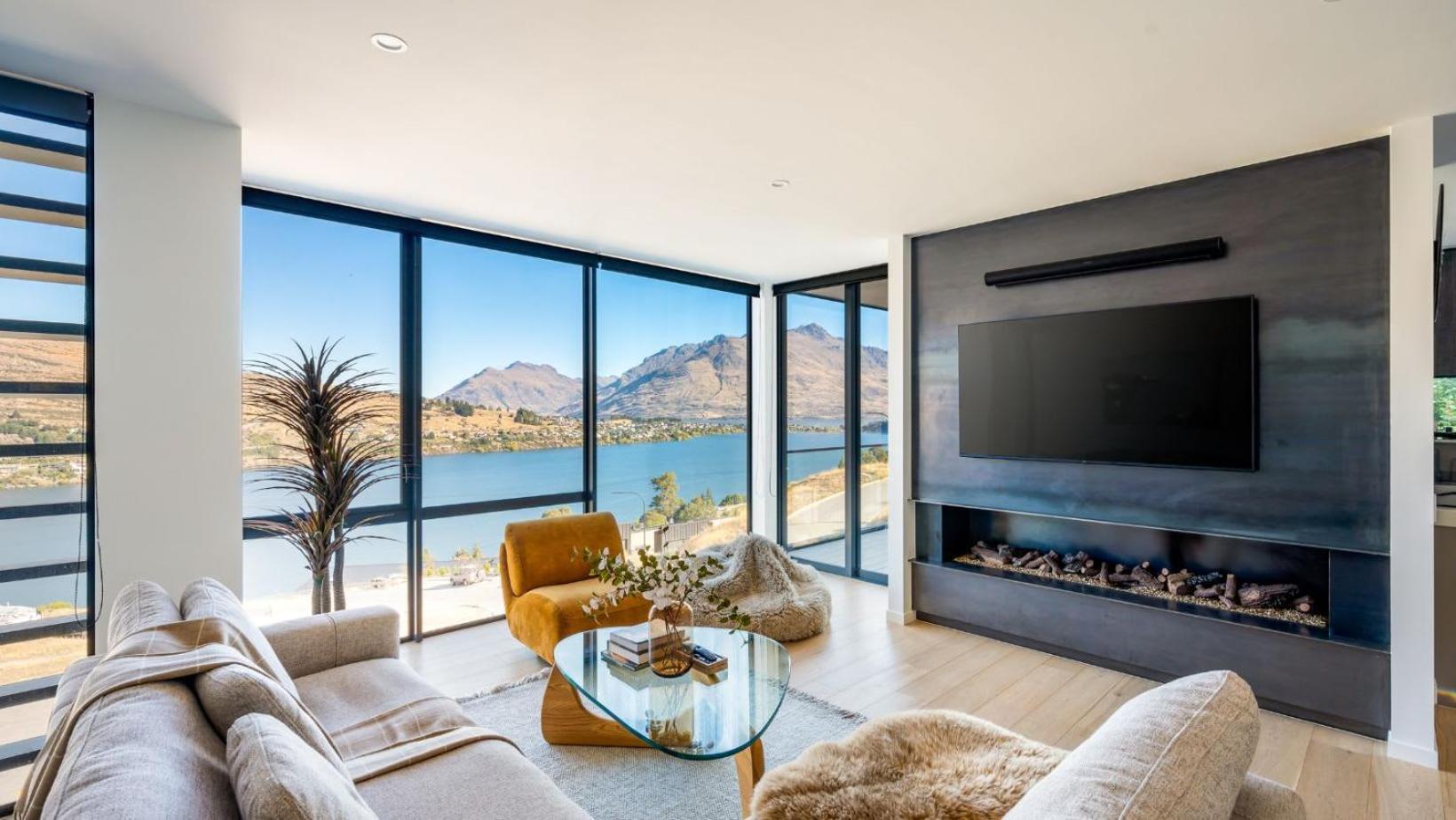 The Tiers- Hot Tub- Ac- Bbq- Free Parking Villa Queenstown Eksteriør billede